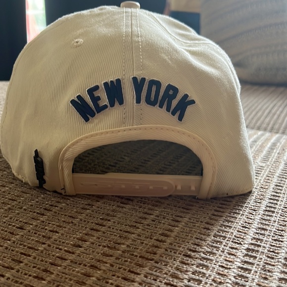 New York Yankees Subway Series Snapback!! - Picture 2 of 4